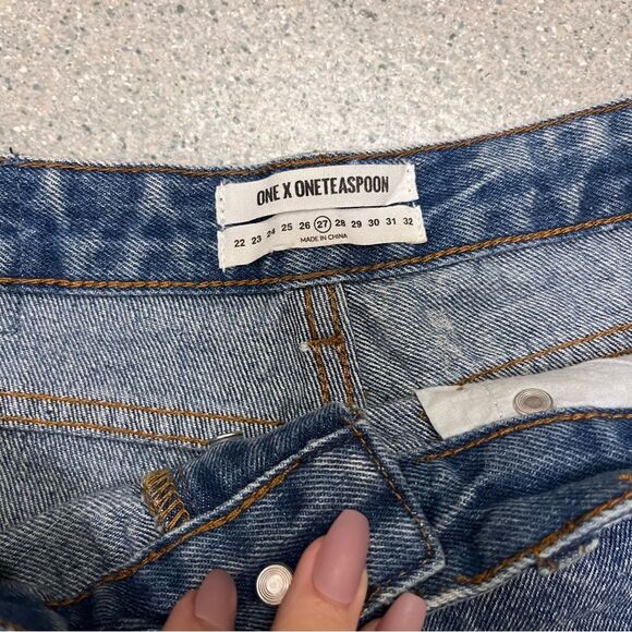 One Teaspoon Bonitas Low Waist Distressed Denim Cutoff Shorts 27 - Picture 5 of 9